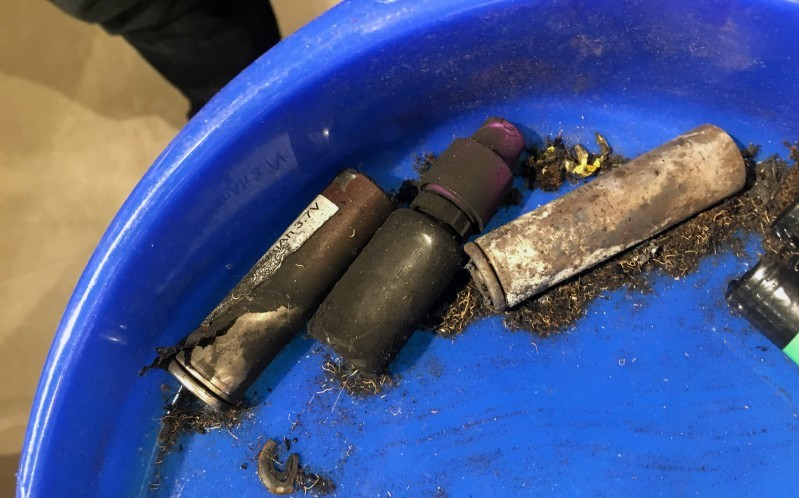 Ştiai că ţi se poate întâmpla asta? Acest tânăr a suferit un accident horror, după ce ţigara electronică i-a explodat în buzunar | FOTO