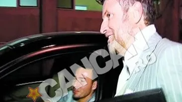 VIDEO Moment istoric in culisele emisiunii CANCAN TV! Botezatu i-a cerut iertare lui Cristea pentru ca s-a dat la Bianca