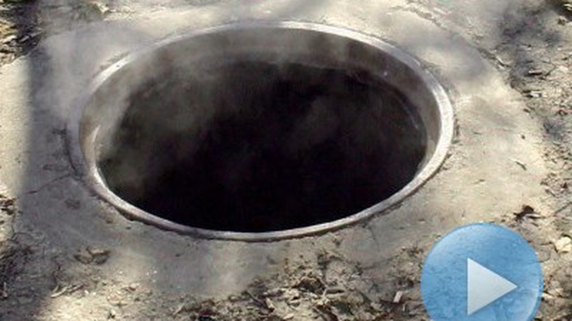 Doi barbati au fost gasiti morti intr-un canal din Arad