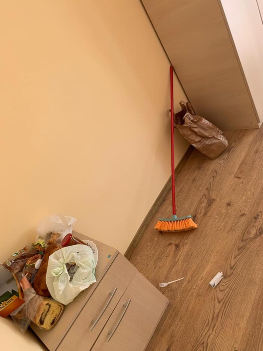 Dezastrul lăsat de românii care au stat într-un centru de carantină din Galați. Viceprimar: „Cine este om și cine câine?”. Imagini greu de privit