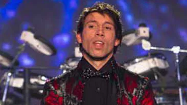 Iulian Vasile, fost concurent X Factor: Daca o intrebi pe Monica Anghel despre mine o sa spuna: «Da, number one». Sigur a auzit de mine!