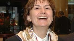 Oficial, e consultant internaţional, dar… Cum şi-a ”înscenat” milionara retragerea din firma abonată la contractele cu statul