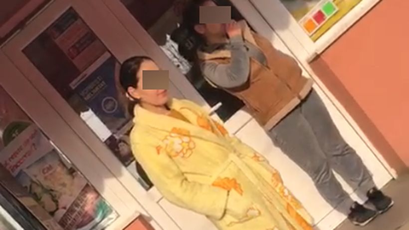 VIDEO / Vecinii poliţistului pedofil sunt ULUIŢI: ”Era cel mai bun prieten… De atunci s-a ales praful de el, de când…” ”Doamne fereşte, bine că…”