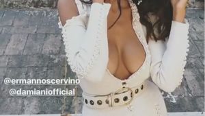 Mădălina Ghenea, ţinută de infarct, la două luni de la naştere. ”Ai ce arăta, dar...”