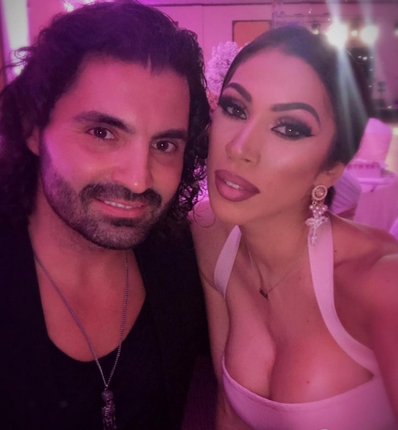 Raluca Pastramă s-a pozat la plajă alături de fratele ei. Cât de sexy e soţia lui Pepe în costum de baie!
