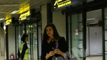 Moni a venit in Romania pentru sarbatori! Va face Craciunul cu Irinuca?