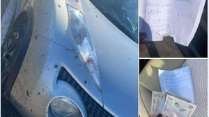 I-a distrus mașina, dar a avut grijă să se revanșeze. Gestul făcut de un șofer din Oradea. „Aveți în plic 30 de lei”
