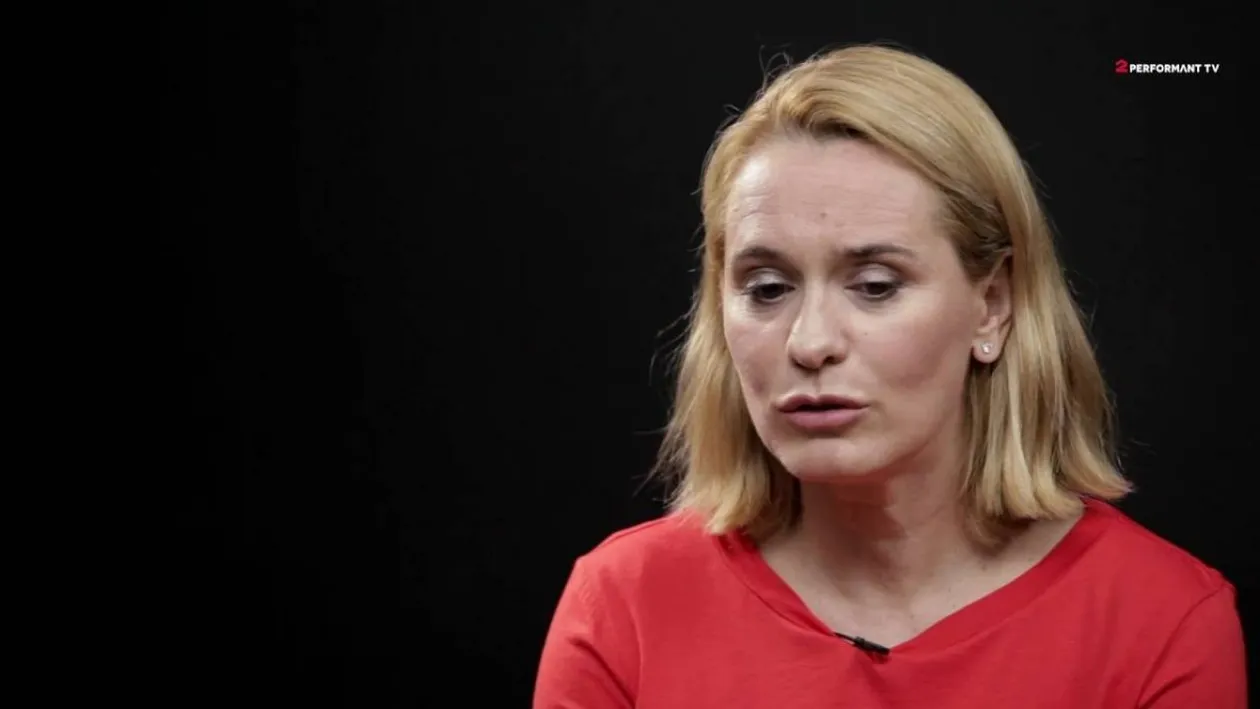 Andreea Esca este mai slabă ca niciodată. Imaginile publicate pe Instagram aduce și dovada. Fanii sunt în extaz: „Bă ești nebună???”. VIDEO