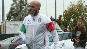 Andrei Ştefănescu, colecţionarul de treninguri! Artistul se pregăteşte să devină tată în echipament sportiv