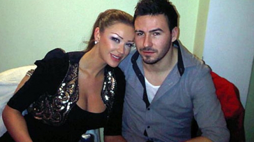 Bianca plange si isi blesteama zilele, dar Adi Cristea rade cu gura pana la urechi! A petrecut cu doua femei sexy in Tel Aviv