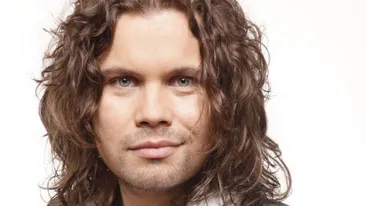 Daca aveai la dispozitie 1000 de raspunsuri, tot nu o nimereai! Vezi cui ii multumeste de Craciun Radu Almasan de la Bosquito