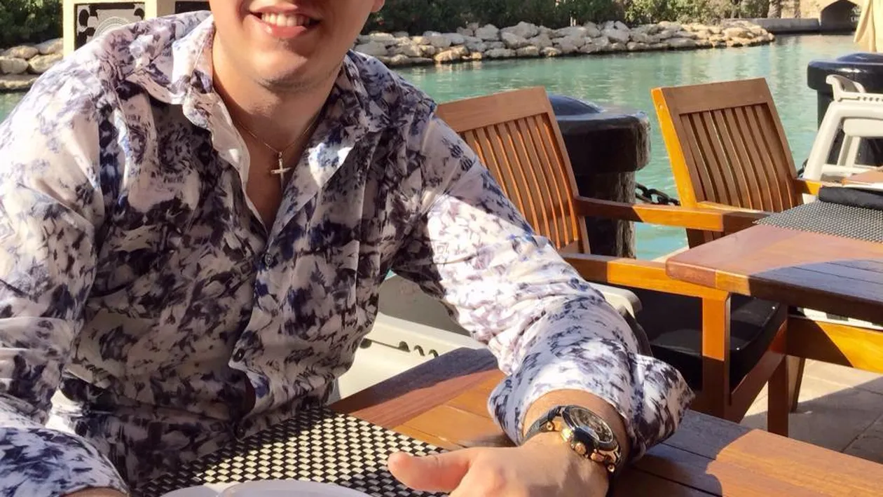 Cei mai bogaţi copii ai României Un puşti cu 10 pe linie rivalizează cu Fizz şi Versace. Nu e ”Regele fiţelor”, ci e… olimpic de top la Matematică!