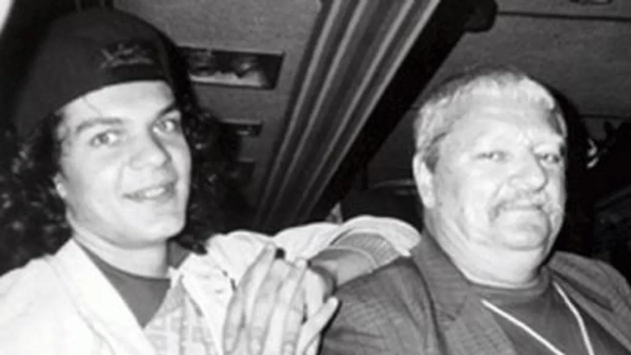 Mesajul emoţionant al lui Tudor Chirilă despre tatăl său. ”Pe tata nu am apucat să-l văd cum moare. Nu l-am ţinut de mână, nu ne-am luat rămas bun”