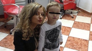 Are fobie de ace, dar a acceptat sa se injecteze de zece ori in buze. Denisa Bita a vrut sa scape de galmele inestetice