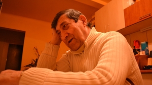 Moş Nicolae a fost director de autobază şi bancher! Locuieşte în Cluj şi are 76 de ani!