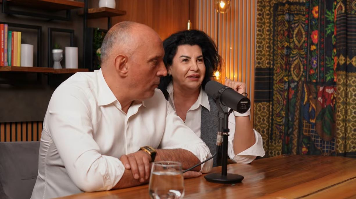 Soția lui Florin Prunea o distruge pe Lăcrămioara, actuala iubită a fostului portar: „A stat la pândă să facă un copil cu el”