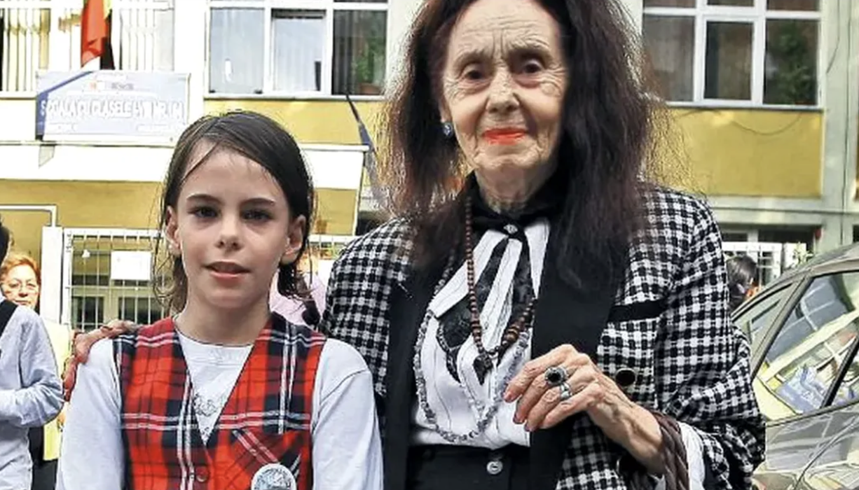 Cum arată Eliza Iliescu acum, la 19 ani. Din ce bani trăiesc lunar Adriana Iliescu și fiica ei