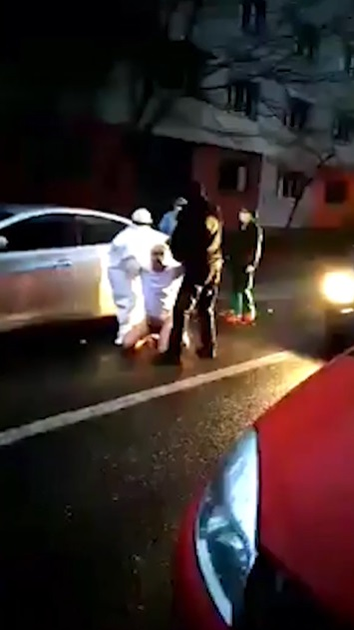 Medicii și polițiștii l-au prins din urmă pe pacientul cu COVID-19 și l-au dus înapoi la spital