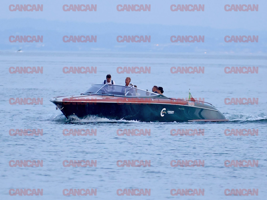 Invitații au mers pe Isola del Garda cu vaporul
