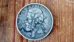 Verifică dacă ai pe-acasă! Cu ce preț se vinde o monedă de 5 lei din anul 1881, acum, în 2022