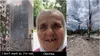 Dialogul emoționant dintre o bătrânică și un soldat ucrainean în Donețk, regiunea bombardată de ruși. Femeia a refuzat vehement să plece dintr-un oraș transformat în ruine