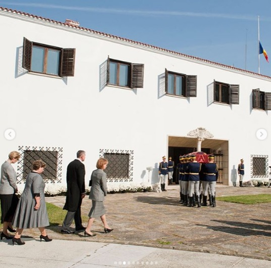 Slujba de înmormântare pentru Regina-mamă Elena, la Catedrala istorică Regală din Curtea de Argeş