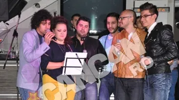 Ti-a fost dor de ei? Concurentii de la “Vocea Romaniei”, sezonul I, s-au reunit pentru un show incendiar! Vezi aici imagini memorabile!