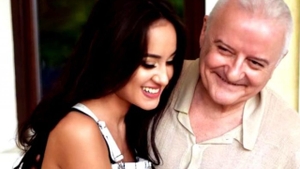 Scandal monstruos în showbiz! "Irinel Columbeanu își ține iubita ca pe un cățeluș, în lesă"