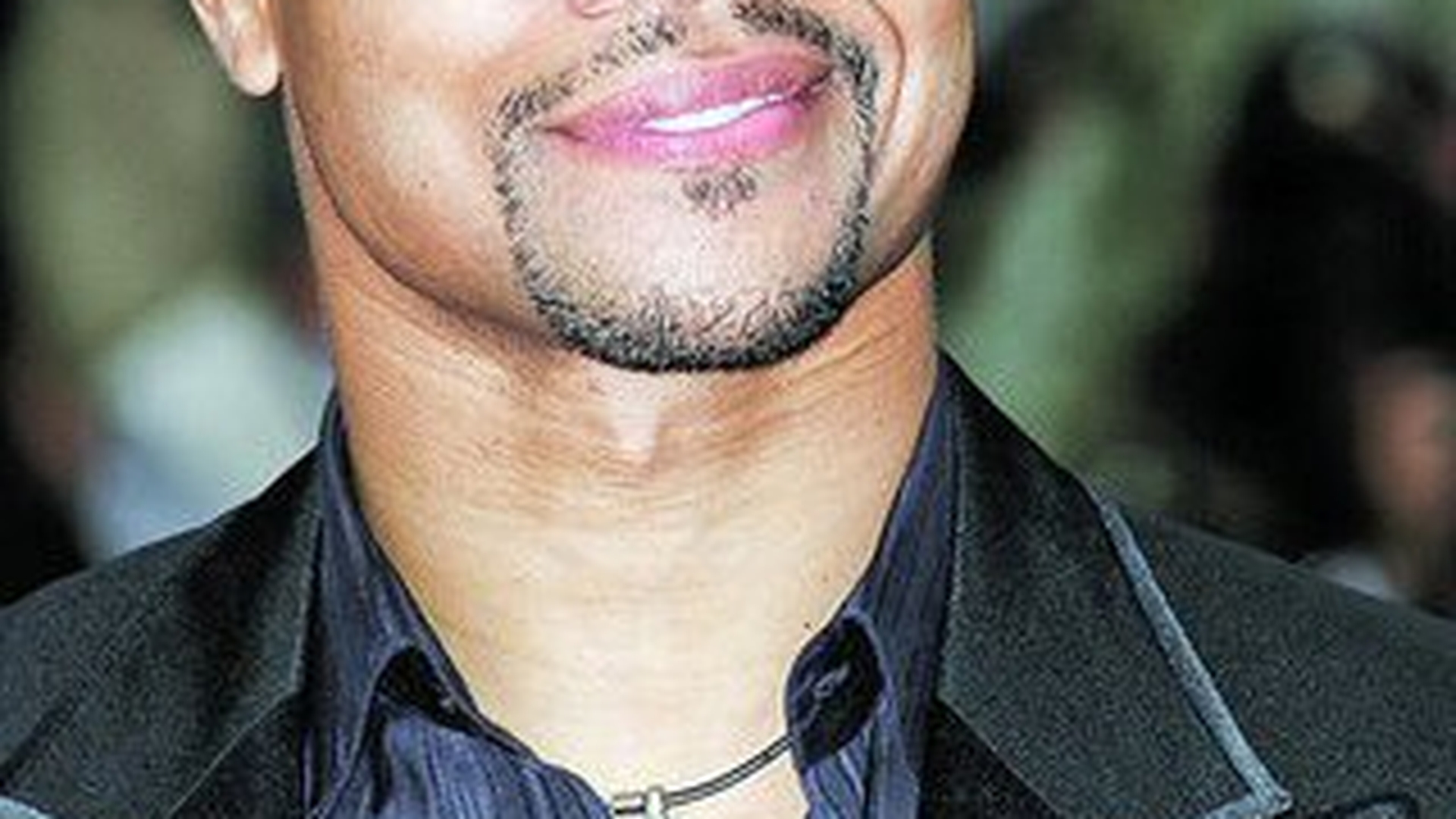 Cuba Gooding Jr s-a ales cu un mandat de arestare! A agresat o chelnerita!