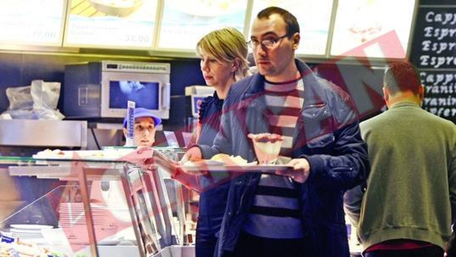 Raluca Turcan, la fast-food cu sotul