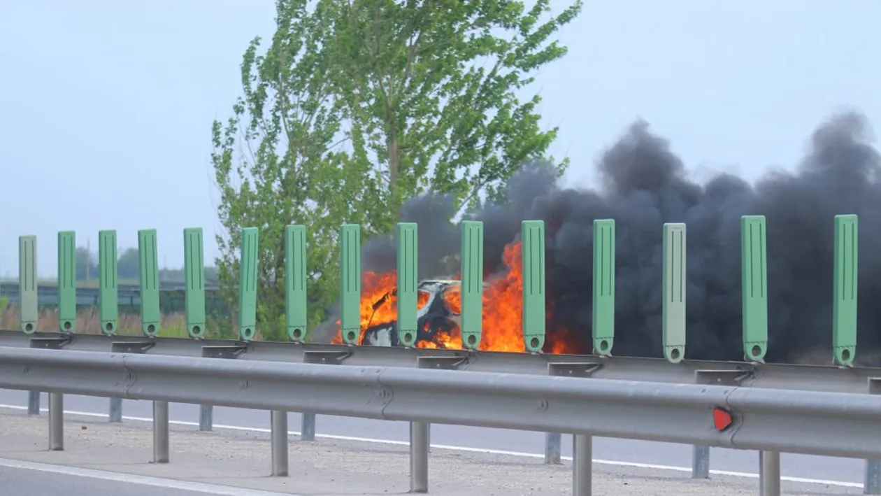 Mașină în flăcări pe Autostrada Soarelui