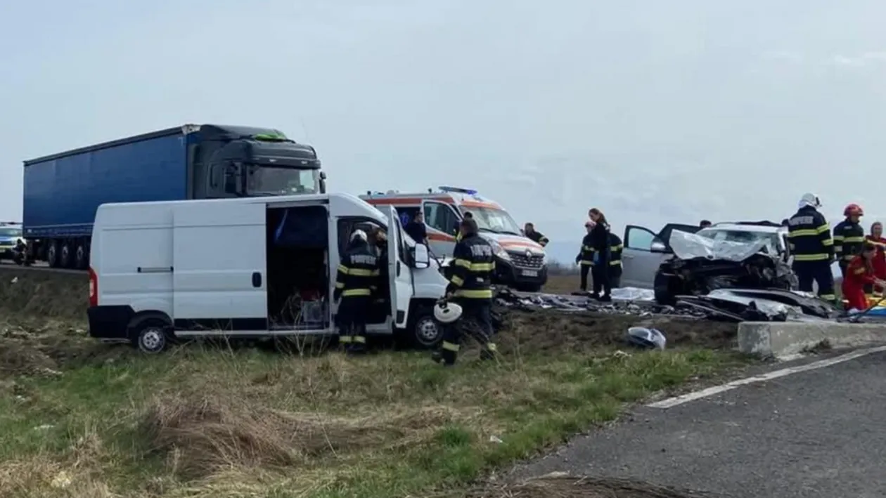 Accident grav pe DN1! Două persoane au murit și alte două au fost transportate în stare gravă la spital