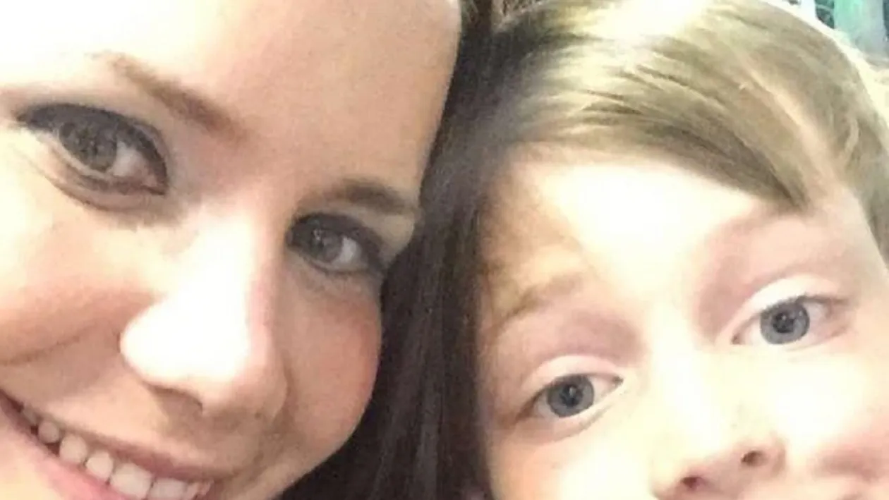 O jucarie banala i-a salvat viata acestui baiat! Ce a desenat micutul de i-a alarmat pe parinti. Medicii l-au ignorat