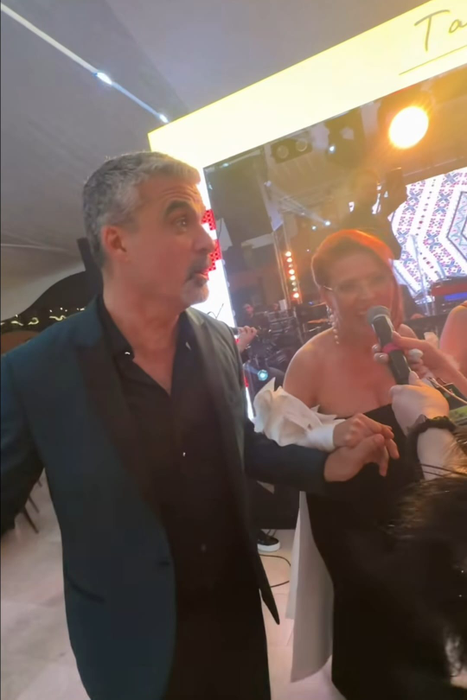 Foc de artificii fabulos, un tort special și o ținută atipică. Noi imagini de la nunta Andreei Bălan cu Victor Cornea