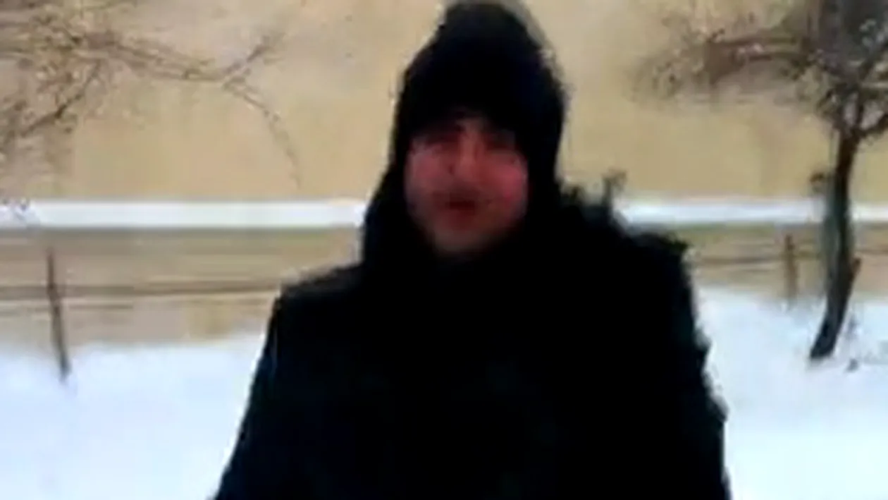 VIDEO Smiley a trecut la lopata! Uite ce ajutor de nadejde are!