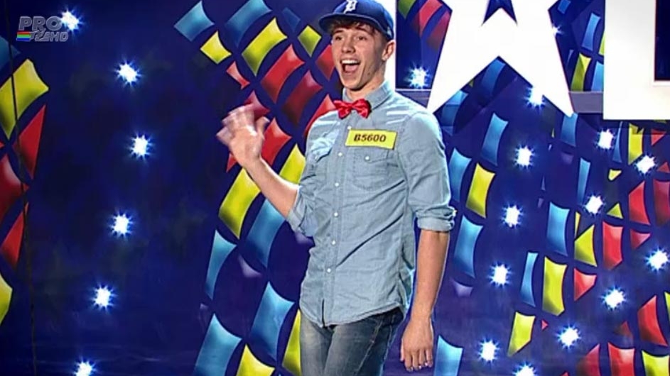 El este favoritul lui Mihai Petre! Mircea Palamari i-a uitmit pe juratii de la "Romanii au talent" cu miscarile lui