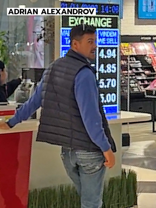 A așteptat să-i fie rezolvate dorințele / (Sursa: CANCAN.RO)