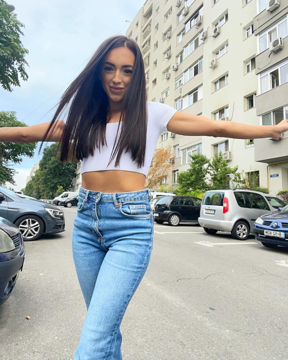 Imagini de senzație! Cum arată Larisa Iordache la aproape un an distanță de când s-a retras din gimnastică | GALERIE FOTO