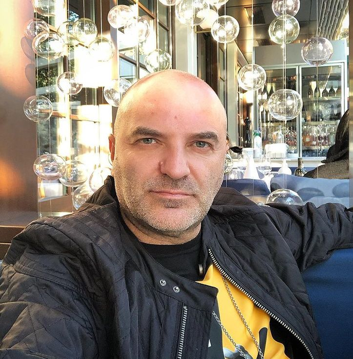 Dan Capatos a luat nota 3 la română (sursa foto Instagram)