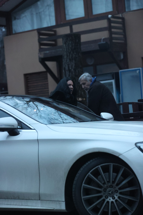Ilie Năstase, galant față de Ioana Simion!  CANCAN.RO a surprins sărutul care demonstrează că și-au rezolvat problemele!