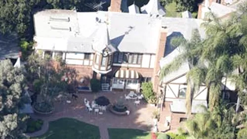 Tentativa de spargere la resedinta familiei lui Michael Jackson?