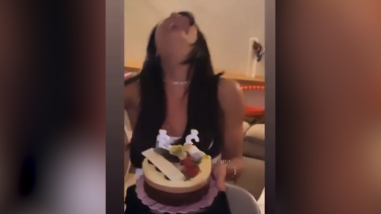 Ana-Maria Mocanu, paranghelie în sufragerie de ziua ei