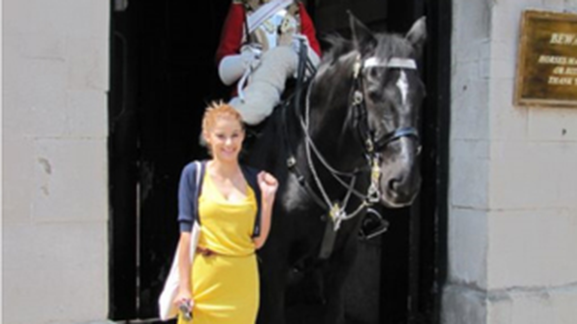 Irina Antonie si-a lasat inima in Londra: "Este un oras plin de viata, are acel stil tipic englezesc, elegant, sic si plin de gentlemani"