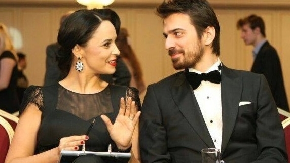 Prima reacţie a mamei lui Tuncay Ozturk după ce Andreea Marin a introdus divorţ