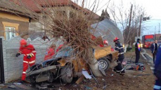 "Circula cu viteză şi a pierdut controlul volanului". Un fotbalist din România a murit într-un groaznic accident rutier