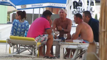 In plin cod rosu de canicula si dupa ce Iohannis nu a aprobat codul fiscal, Teodorovici isi racoreste amarul la un sprit de vara!