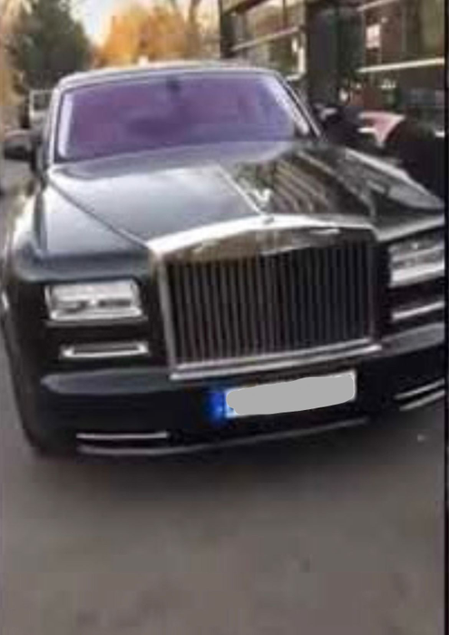 Florin Salam, încolţit de cămătari a rămas fără Rolls-Royce şi Bentley. Jocurile de noroc l-au ruinat pe „Regele manelelor”