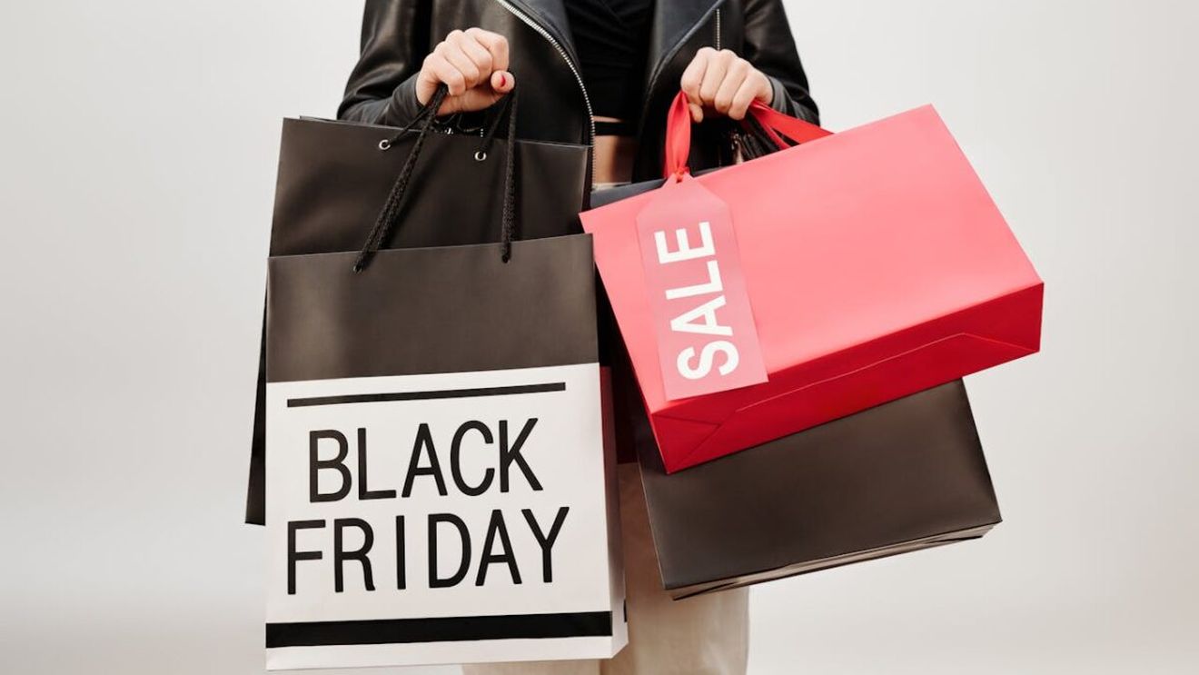 Start Black Friday la eMag! La ce oră începe campania, de fapt