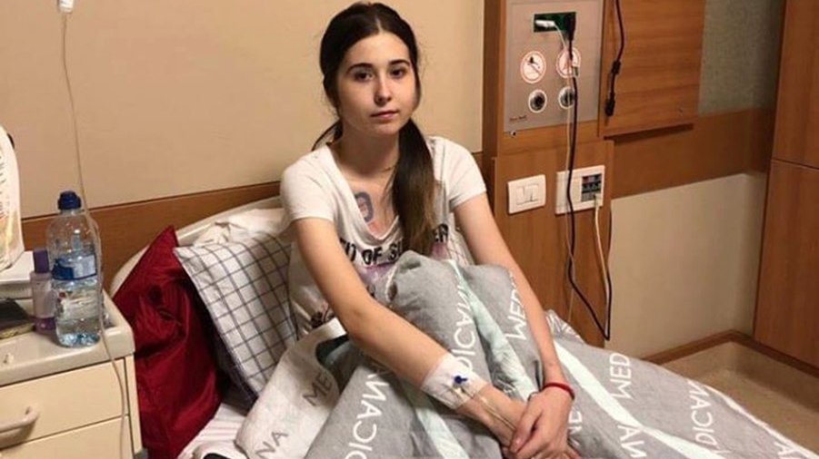 Povestea înfiorătoare a Iulianei din Constanța: "Înainte să termin clasa a 12-a, m-am simțit foarte rău. M-am dus la spital și am aflat că am..." Continuarea este cutremurătoare