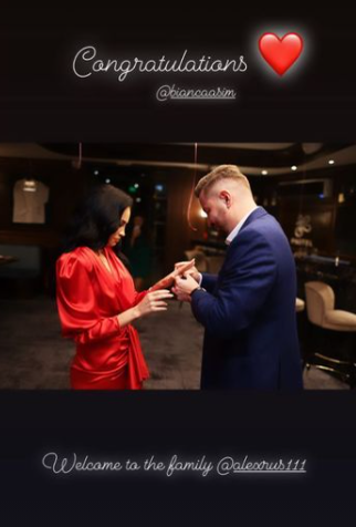 Alex Rus și-a cerut iubita de soție chiar de ziua ei de naștere, în cadrul unei petreceri fabuloase! Cum a reacționat frumoasa brunetă